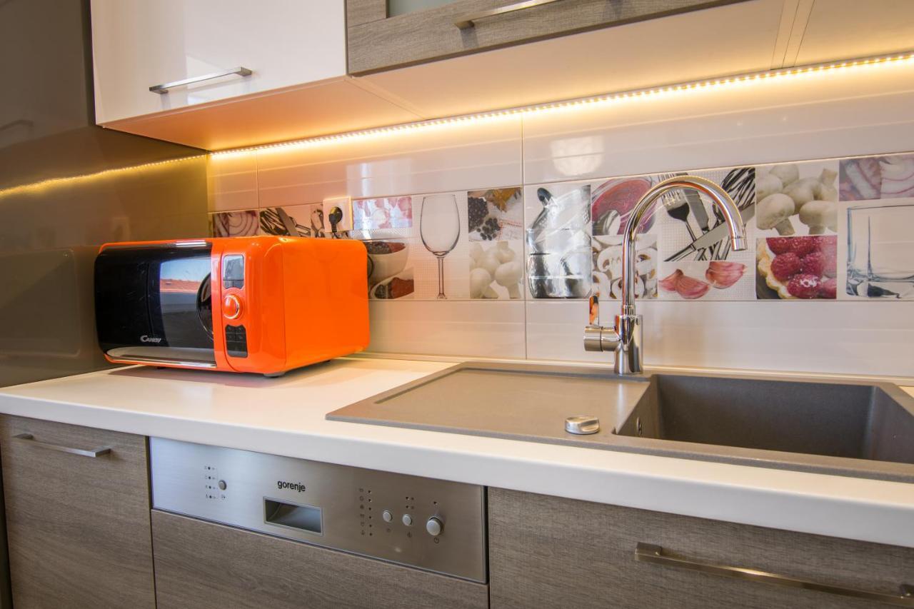 Apartman Petra Apartment Makarska Bagian luar foto