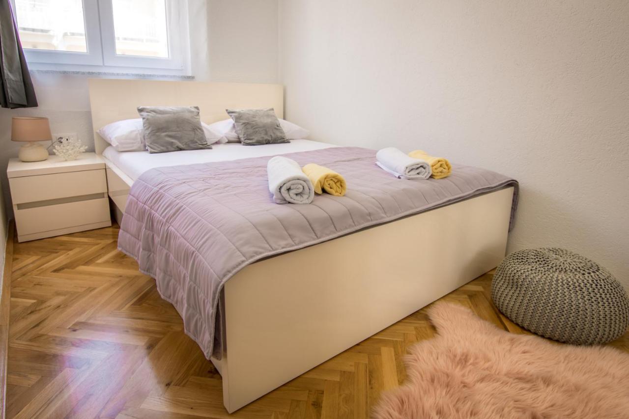 Apartman Petra Apartment Makarska Bagian luar foto