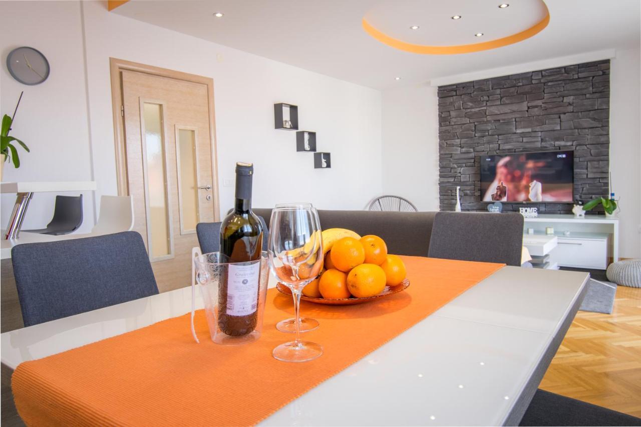 Apartman Petra Apartment Makarska Bagian luar foto