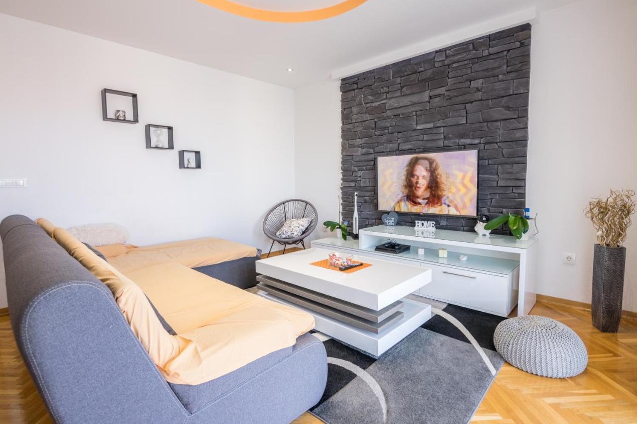 Apartman Petra Apartment Makarska Bagian luar foto
