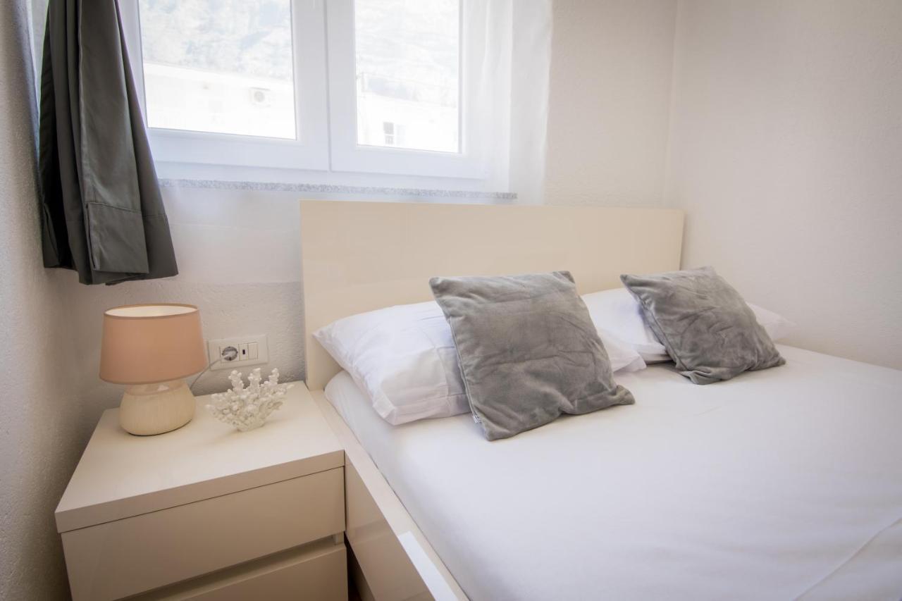 Apartman Petra Apartment Makarska Bagian luar foto