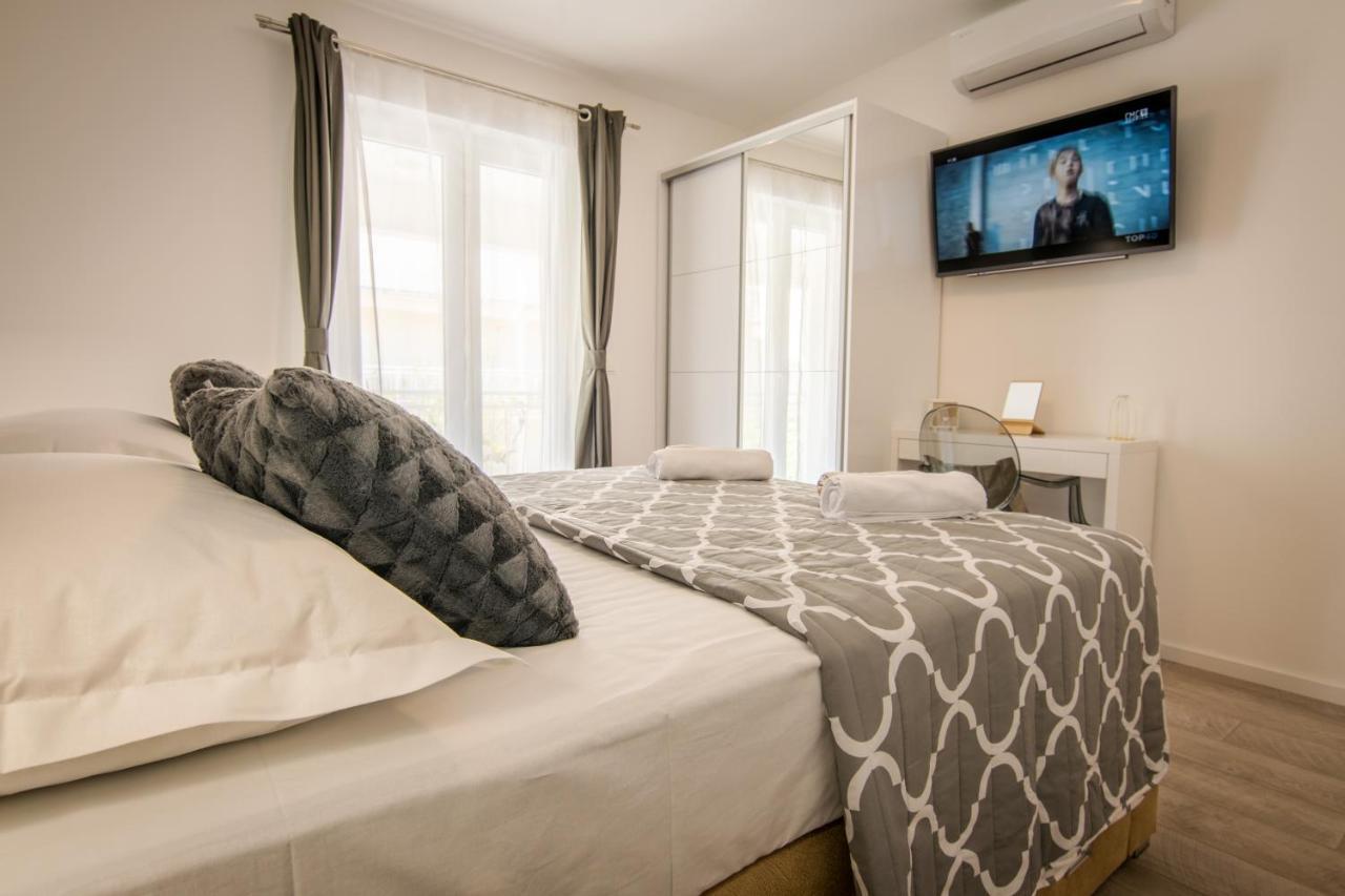 Apartman Petra Apartment Makarska Bagian luar foto